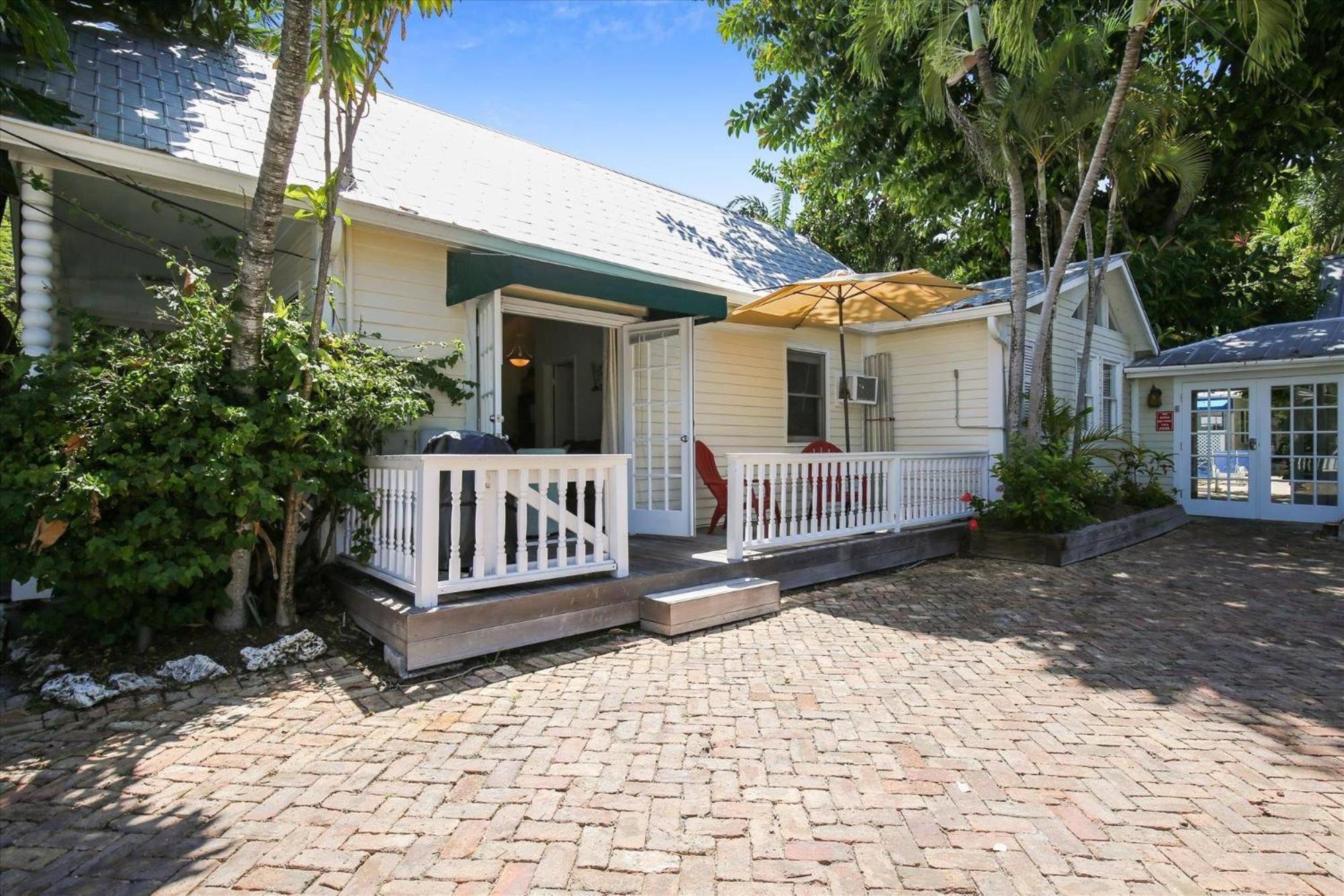 Ibis By Avantstay Close To Duval Street W Shared Pool Month Long Stays Only Кей Уест Екстериор снимка